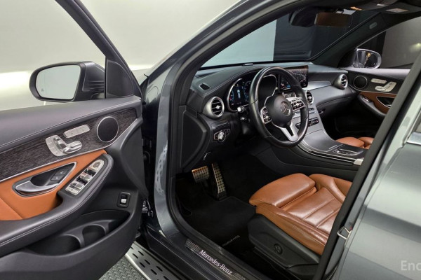 2022 Mercedes-Benz GLC с пробегом 114 520 км