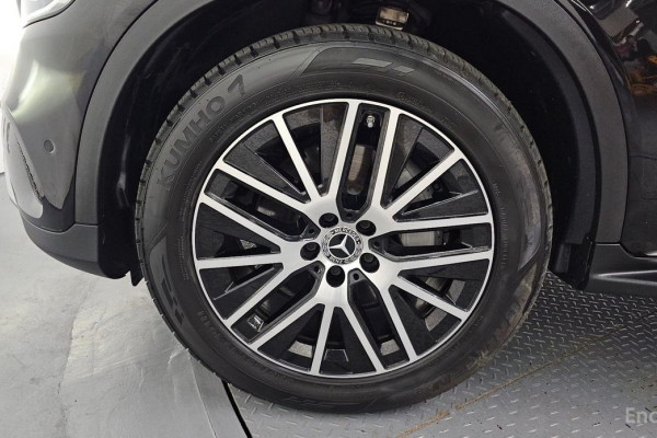 2022 Mercedes-Benz GLC с пробегом 68 680 км