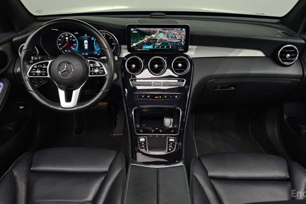 2022 Mercedes-Benz GLC с пробегом 68 680 км