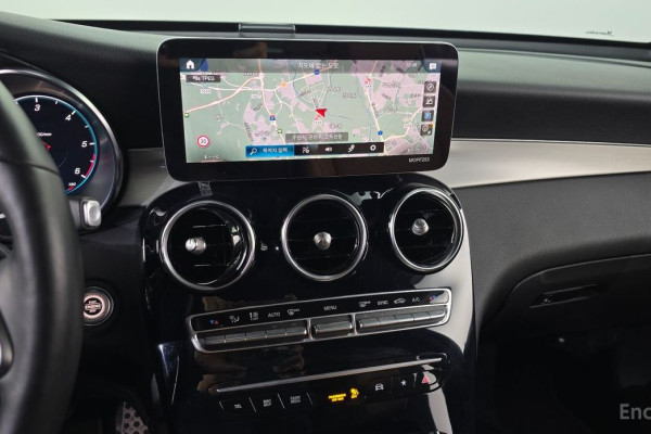 2021 Mercedes-Benz GLC с пробегом 73 332 км