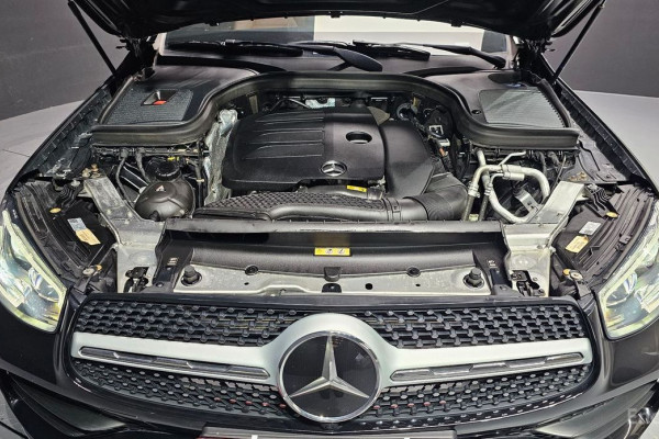 2022 Mercedes-Benz GLC с пробегом 104 977 км