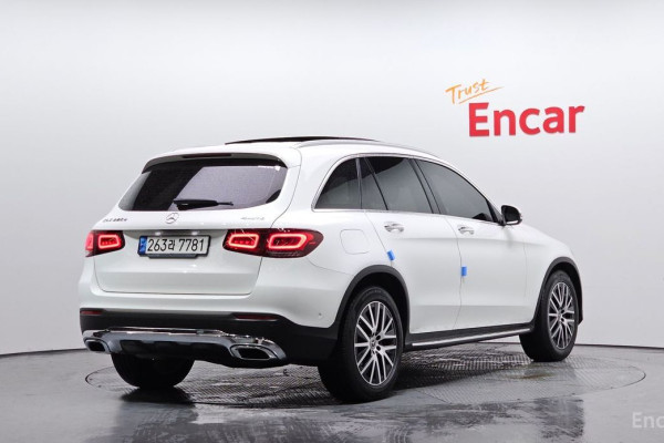 2021 Mercedes-Benz GLC с пробегом 74 504 км