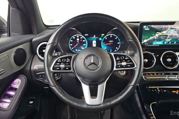 2022 Mercedes-Benz GLC с пробегом 68 680 км