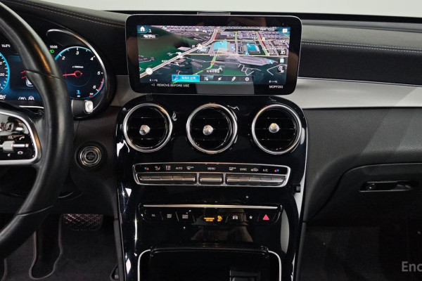 2022 Mercedes-Benz GLC с пробегом 68 680 км