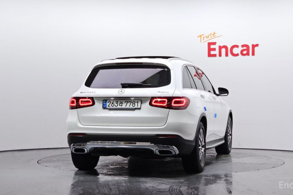 2021 Mercedes-Benz GLC с пробегом 74 504 км