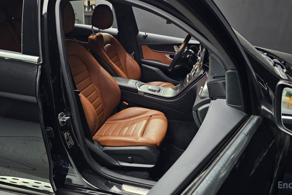 2022 Mercedes-Benz GLC с пробегом 104 977 км