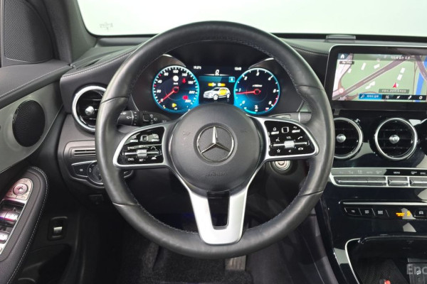 2021 Mercedes-Benz GLC с пробегом 64 464 км