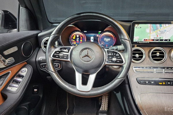 2022 Mercedes-Benz GLC с пробегом 104 977 км