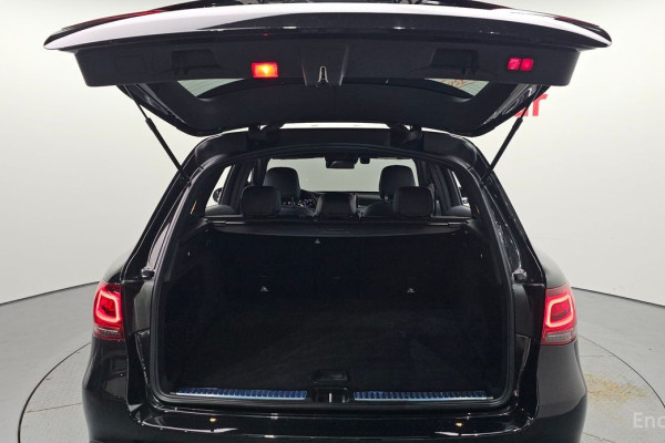 2022 Mercedes-Benz GLC с пробегом 68 680 км