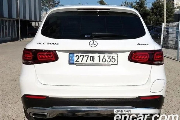 2021 Mercedes-Benz GLC с пробегом 81 162 км