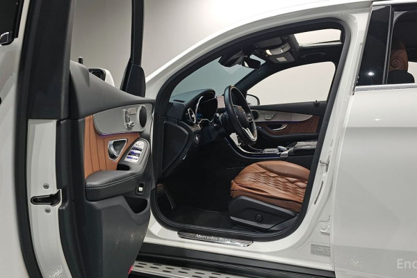 2021 Mercedes-Benz GLC с пробегом 138 210 км