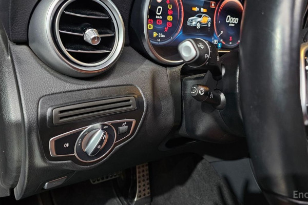 2022 Mercedes-Benz GLC с пробегом 104 977 км