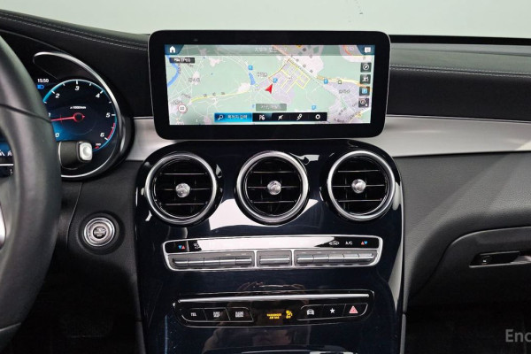 2021 Mercedes-Benz GLC с пробегом 74 504 км