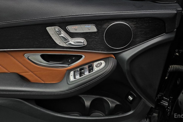 2022 Mercedes-Benz GLC с пробегом 104 977 км