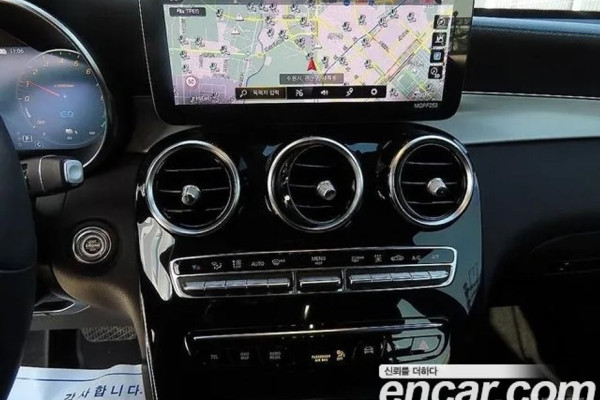 2021 Mercedes-Benz GLC с пробегом 81 162 км