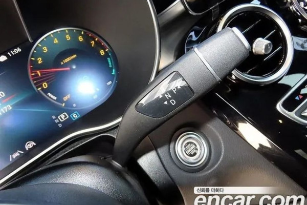 2021 Mercedes-Benz GLC с пробегом 81 162 км