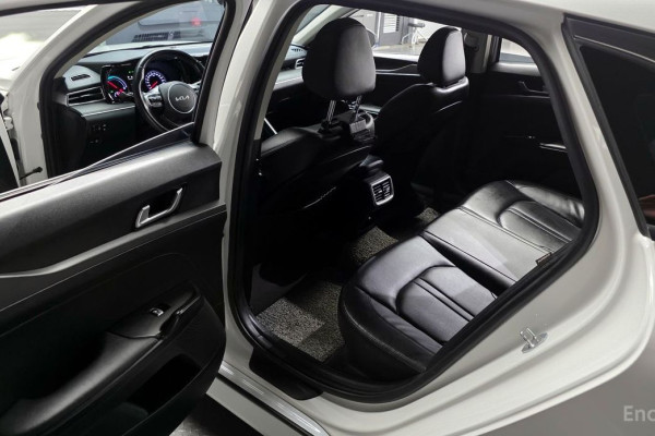 2022 Kia K5 с пробегом 76 395 км