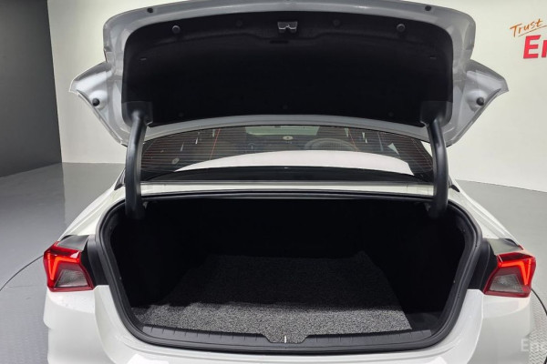 2021 Kia K5 с пробегом 42 178 км