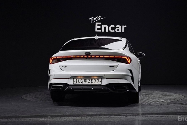 2021 Kia K5 с пробегом 111 256 км