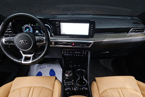 2021 Kia K5 с пробегом 111 256 км