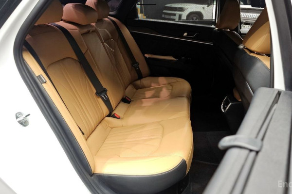 2021 Kia K5 с пробегом 111 256 км