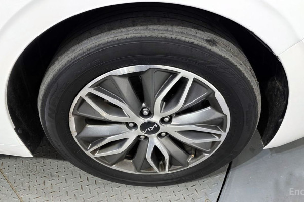 2022 Kia K5 с пробегом 113 268 км