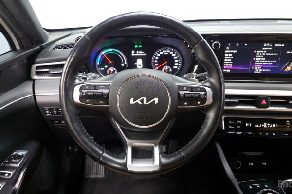2022 Kia K5 с пробегом 113 268 км