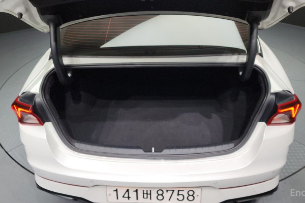 2022 Kia K5 с пробегом 98 973 км