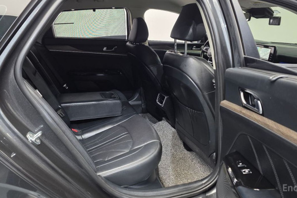 2022 Kia K5 с пробегом 76 964 км