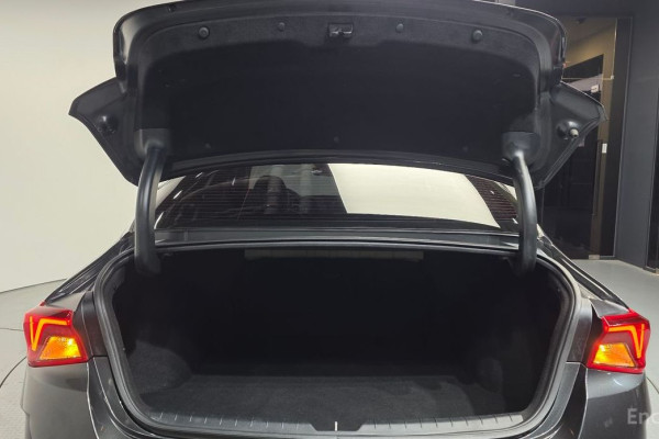 2022 Kia K5 с пробегом 76 964 км