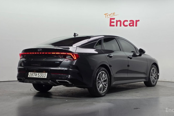 2021 Kia K5 с пробегом 34 983 км