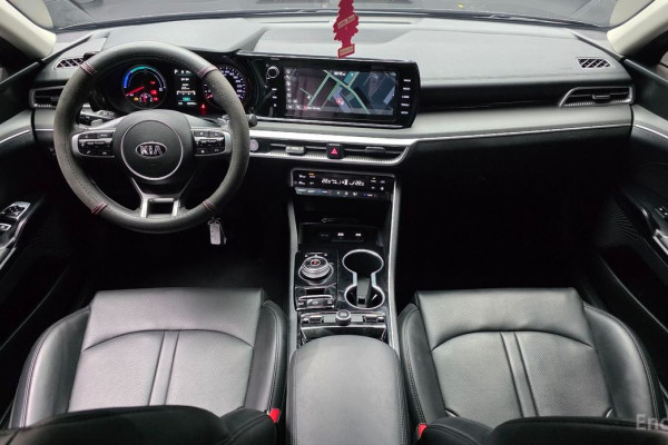 2021 Kia K5 с пробегом 58 056 км