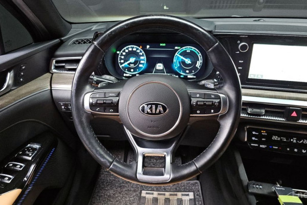 2021 Kia K5 с пробегом 93 521 км