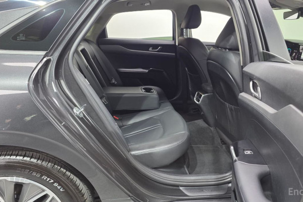 2021 Kia K5 с пробегом 34 983 км