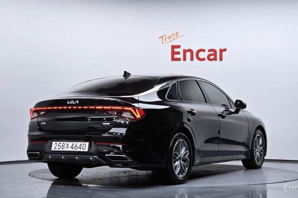 2022 Kia K5 с пробегом 38 302 км