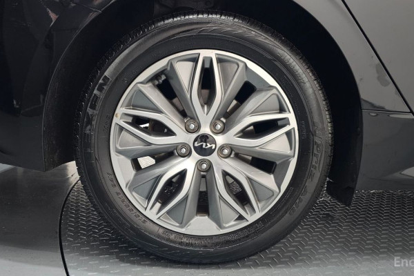 2022 Kia K5 с пробегом 38 302 км