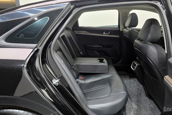 2022 Kia K5 с пробегом 108 411 км