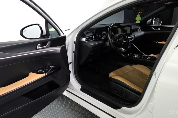 2022 Kia K5 с пробегом 97 876 км