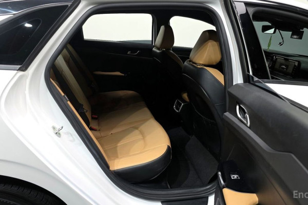 2022 Kia K5 с пробегом 97 876 км