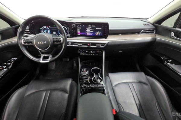 2022 Kia K5 с пробегом 135 065 км