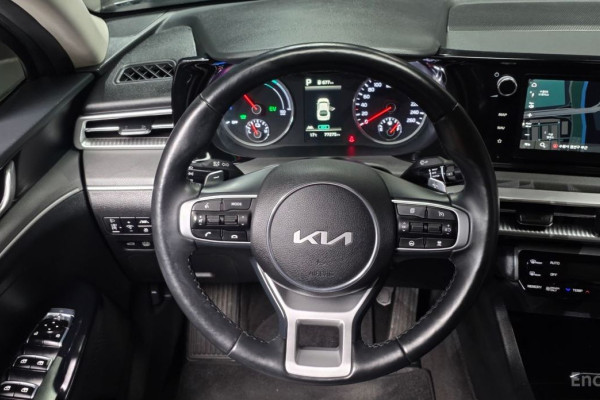 2022 Kia K5 с пробегом 77 275 км