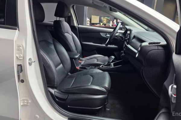 2021 Kia K3 с пробегом 64 652 км