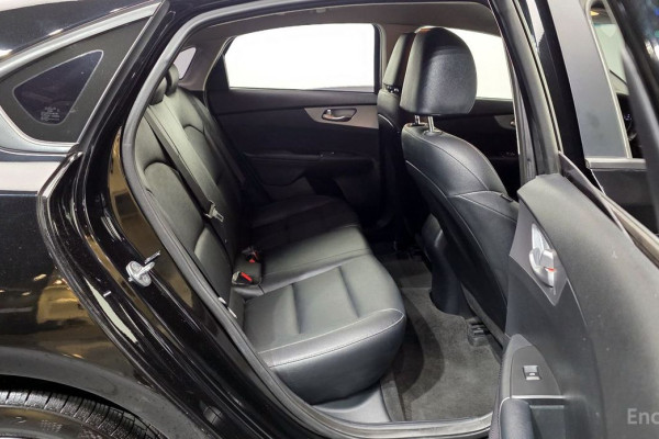 2022 Kia K3 с пробегом 115 512 км