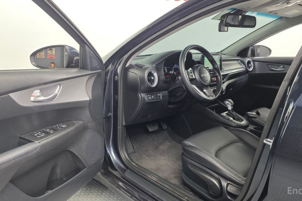 2022 Kia K3 с пробегом 56 182 км