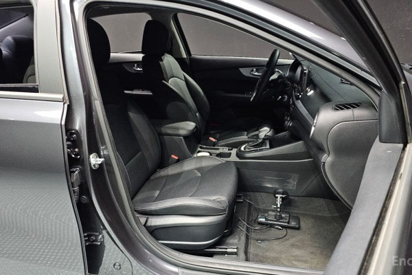 2022 Kia K3 с пробегом 87 505 км