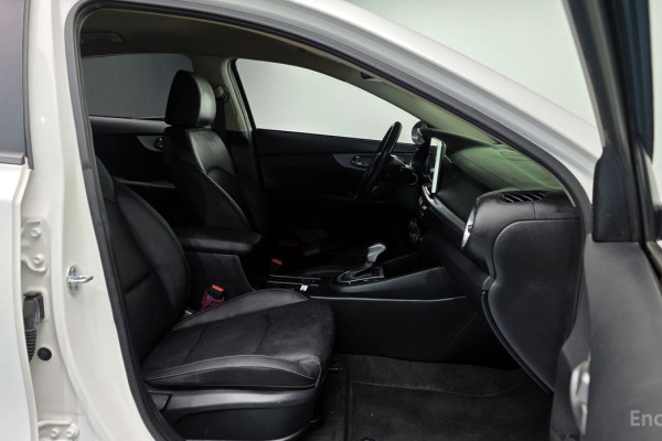 2021 Kia K3 с пробегом 51 197 км