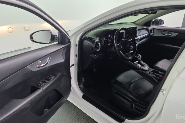 2021 Kia K3 с пробегом 51 197 км