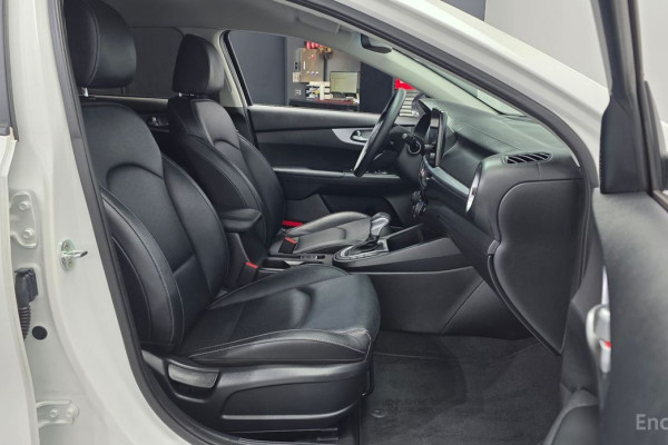 2021 Kia K3 с пробегом 87 510 км