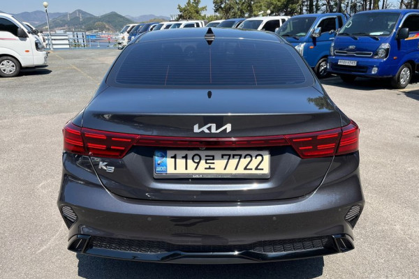 2021 Kia K3 с пробегом 86 000 км