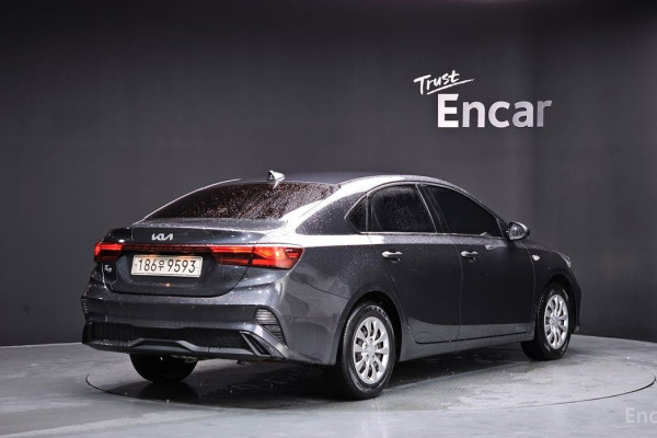 2021 Kia K3 с пробегом 75 988 км